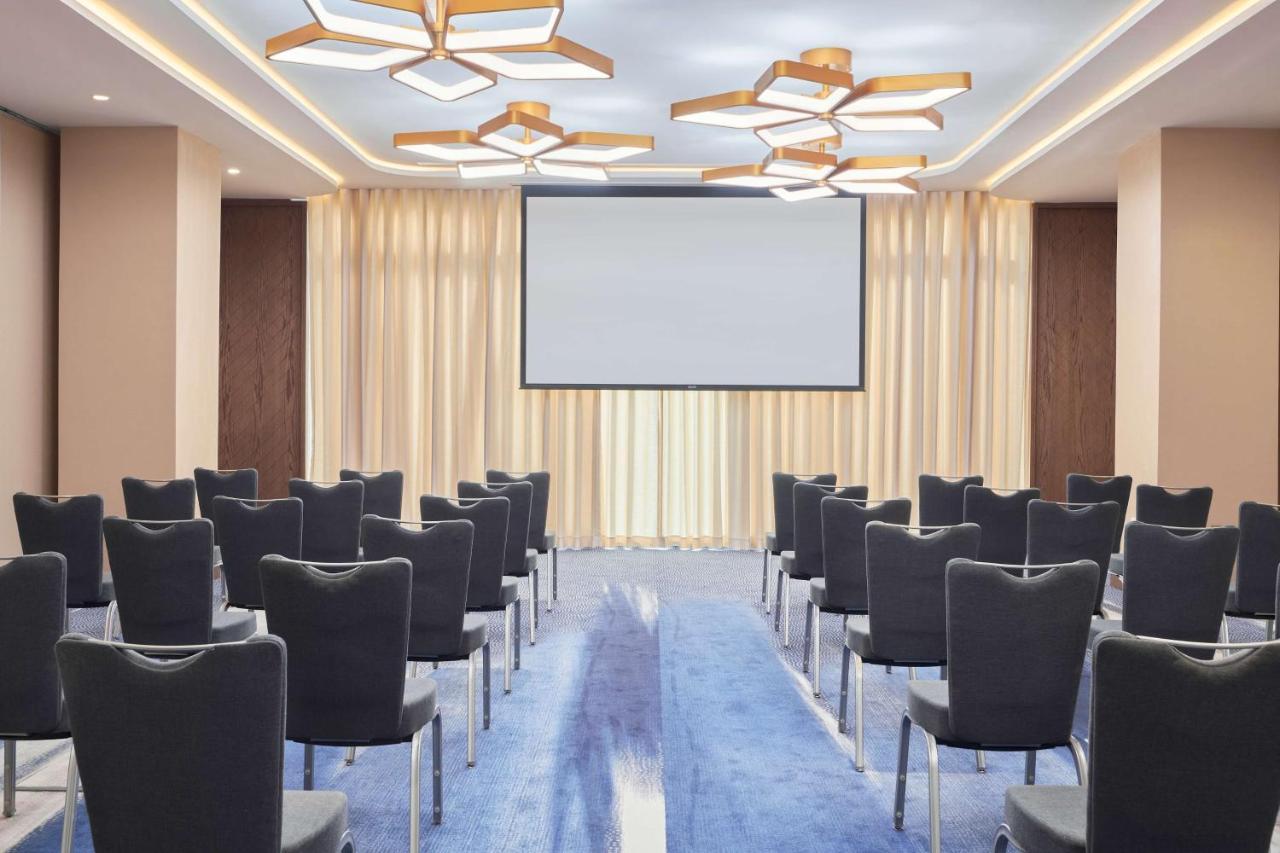 Radisson Blu Hotel Riyadh Convention And Exhibition Center Dış mekan fotoğraf Meeting room