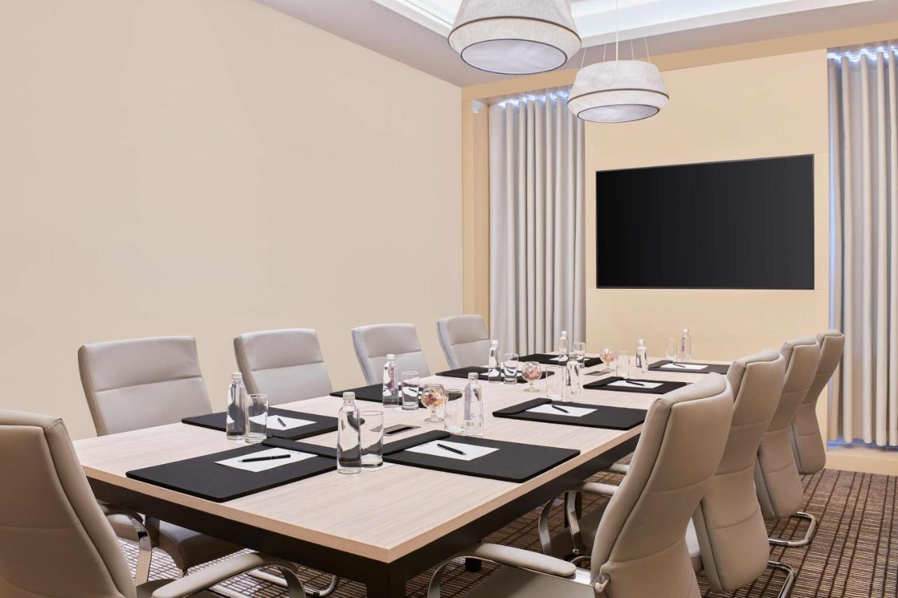 Radisson Blu Hotel Riyadh Convention And Exhibition Center Dış mekan fotoğraf Meeting room