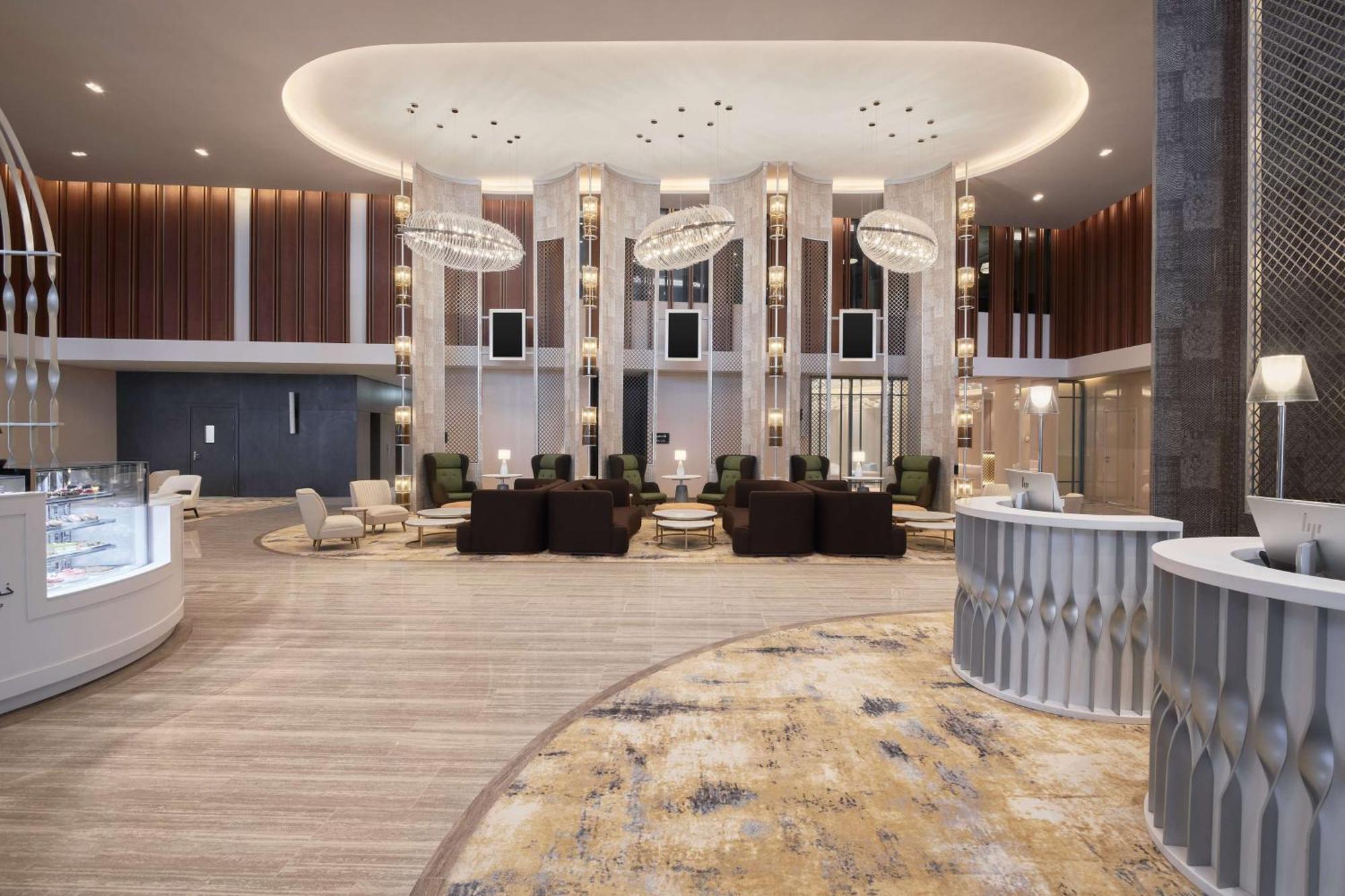 Radisson Blu Hotel Riyadh Convention And Exhibition Center Dış mekan fotoğraf The lobby of the hotel