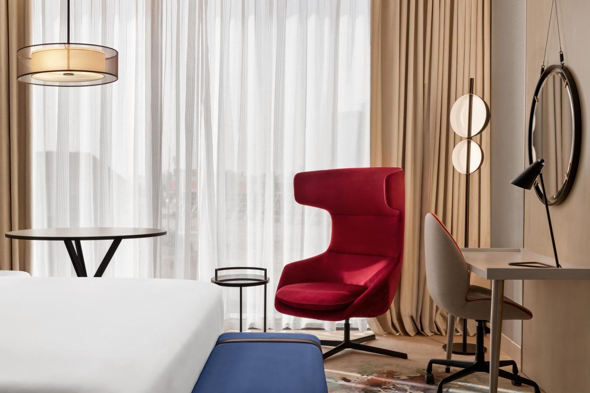 Radisson Blu Hotel Riyadh Convention And Exhibition Center Dış mekan fotoğraf A room at the hotel